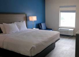 Baymont by Wyndham Louisville Southwest 5