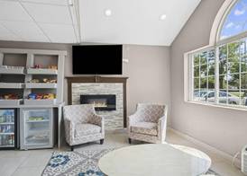 Sonesta Essential Hotels & Suites Kansas City/Blue Springs 4