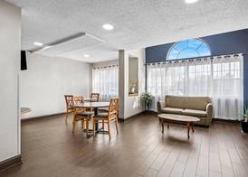 Microtel Inn & Suites by Wyndham Statesville 3