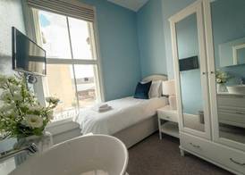 Anabelle's Guest House 4