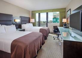 Holiday Inn VANCOUVER-CENTRE (BROADWAY) by IHG 5