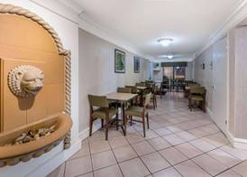 Townhouse Garden Inn & Suites San Antonio I 35 3