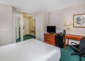 La Quinta by Wyndham Nashville Franklin 4