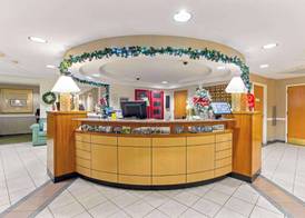 La Quinta Inn & Suites by Wyndham Boston Somerville 4