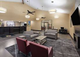 Super 8 by Wyndham Alexandria LA 4