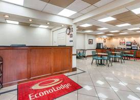 Econo Lodge Louisville Downtown 5
