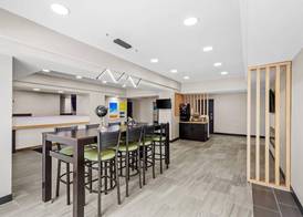 Days Inn & Suites by Wyndham Union City 2