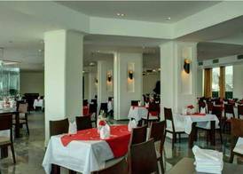 Swiss Heaven Sharming Inn Hotel-Couples & Families only 2