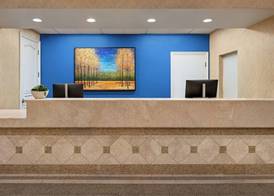 Cortona Inn and Suites Anaheim Resort 4