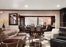 Days Inn & Suites by Wyndham Conroe North 3