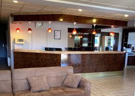 Brit Hotel Essentiel Moulins Avermes 4