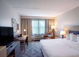 Country Inn & Suites by Radisson, State College Penn State Area , PA 5