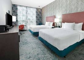 La Quinta Inn & Suites by Wyndham DFW Airport West-Glade 5