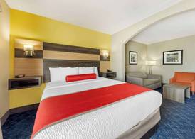 Best Western Plus Midwest City Inn & Suites 5
