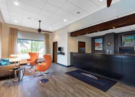 Howard Johnson by Wyndham Portsmouth 2