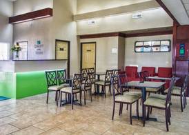 Quality Inn Moore - Oklahoma City 5