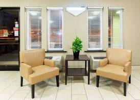 Super 8 by Wyndham Springfield East 2