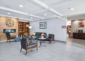 Country Inn & Suites by Radisson, Bloomington-Normal Airport, IL 3