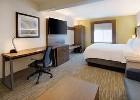 Holiday Inn Express & Suites BRADLEY AIRPORT by IHG 2