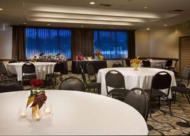 Red Lion Inn & Suites Olympia, Governor Hotel 5