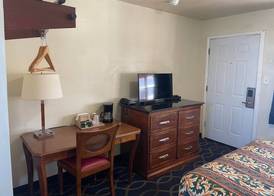 Holiday Motel Oakdale 4