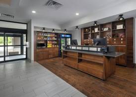 Four Points by Sheraton Kansas City Airport 4