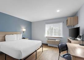 Birch Hill Suites Clarksville-Louisville North 2