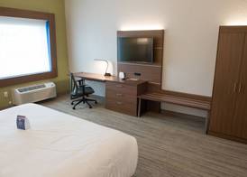 Holiday Inn Express & Suites MISHAWAKA - SOUTH BEND by IHG 3