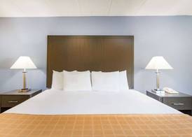 Days Inn by Wyndham Wilkes Barre 5