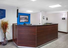Super 8 by Wyndham Pensacola 3