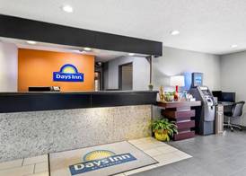 Days Inn by Wyndham Black River Falls - Access to ATV Trail 3