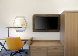 Holiday Inn Express & Suites Plainwell by IHG 4