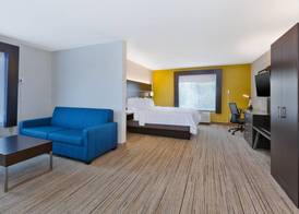 Holiday Inn Express & Suites CLEVELAND-RICHFIELD by IHG 3