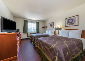 Super 8 by Wyndham Denton 4