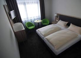 Hotel Sunny Side Up 5