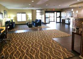 Comfort Suites Bloomington I-55 and I-74 3