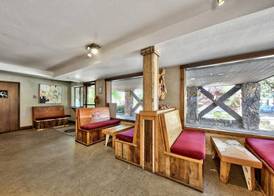 Holiday Inn Express South Lake Tahoe 2