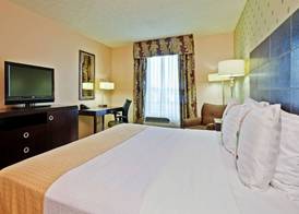 Holiday Inn BLOOMINGTON-UNIVERSITY AREA by IHG 5