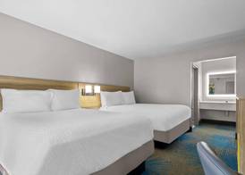 Days Inn by Wyndham Ocean Springs 4