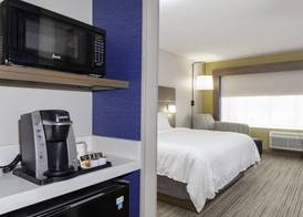 Holiday Inn Express & Suites ELK GROVE WEST I-5 by IHG 4