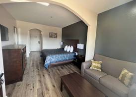 Econo Lodge Beaumonti-10 S TX 4