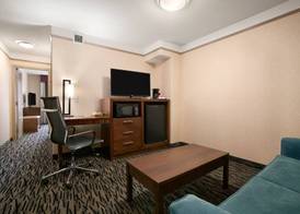 Best Western Plus Pitt Meadows Inn & Suites 4