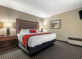 Best Western Plus Ramkota Hotel 4