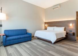 Holiday Inn Express & Suites SPRINGFIELD NORTH by IHG 2