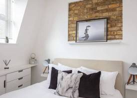 Stylish 1 Bedroom Apartment Near Northcote Road 2