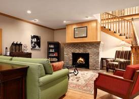 Country Inn & Suites by Radisson, Clinton, IA 3