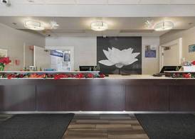Howard Johnson by Wyndham Sacramento Downtown 2