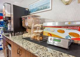 ECONO LODGE SEATAC AIRPORT 4