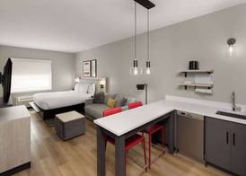 Hawthorn Extended Stay by Wyndham DeSoto 5