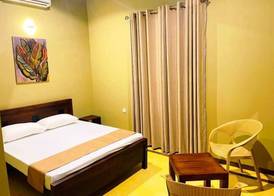 Edward's airport guest in Negombo located 2.1 mile from Colombo Bandaranaike International Airport 2